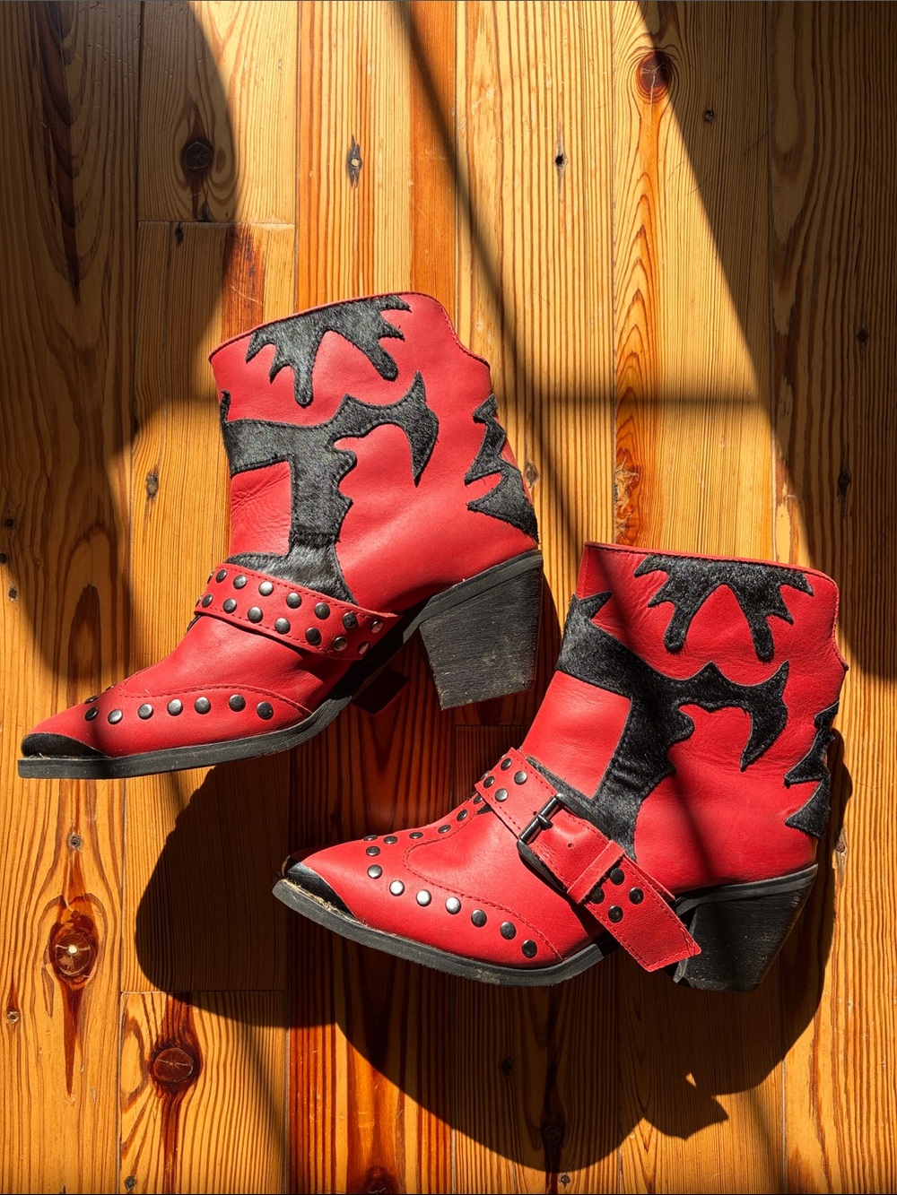 Seta | Red boots - special!